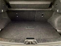 Cinzento Usado 2015 Nissan Qashqai SUV | € 14.990 (Preço justo)