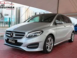 Cinza Usado 2015 Mercedes B180 Urban Monovolume | € 15.900 (Preço elevado)