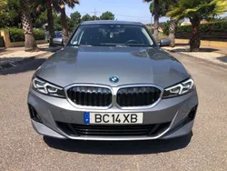 Cinzento Usado 2023 BMW 320e Sedan | € 42.800 (Preço justo)