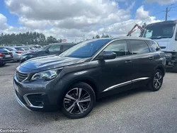 Cinza Usado 2018 Peugeot 5008 Allure Monovolume | € 19.500 (Preço justo)
