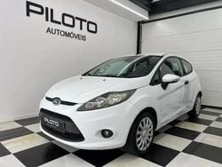 Branco Usado 2011 Ford Fiesta Trend Citadino | € 4.590 (Bom preço)
