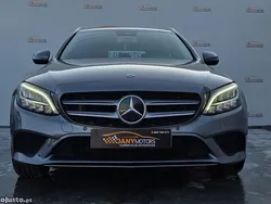 Cinza Usado 2019 Mercedes C300e Avantgarde | € 29.990