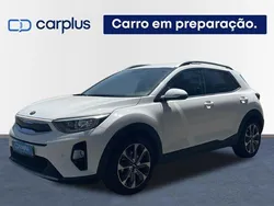 Branco Usado 2020 Kia Stonic SUV | € 15.900 (Preço justo)