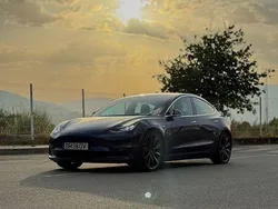 Usado 2019 Tesla Model 3 Performance Sedan | € 25.500 (Bom preço)