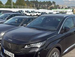 Preto Usado 2023 Peugeot 5008 Allure Monovolume | € 31.500 (Bom preço)
