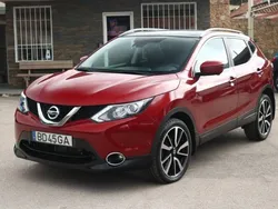 Vermelho Usado 2017 Nissan Qashqai SUV | € 20.500 (Preço elevado)