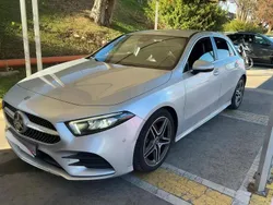 Cinza Usado 2020 Mercedes A200 AMG line Citadino | € 26.990 (Preço justo)