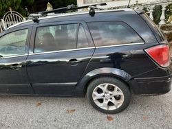 Usado 2005 Opel Astra Cosmo Sedan | € 2.500 (Bom preço)