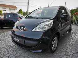 Preto Usado 2007 Peugeot 107 Citadino | € 4.990 (Preço justo)