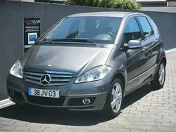 Cinzento Usado 2010 Mercedes A160 Avantgarde Citadino | € 7.950 (Preço justo)