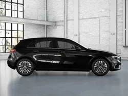 Preto Novo 2025 Mercedes A250 Citadino | € 48.975 (Preço justo)