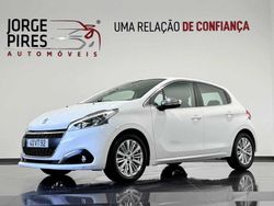 Branco Usado 2018 Peugeot 208 Citadino | € 13.990 (Caro)