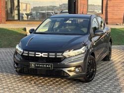 Cinzento Usado 2023 Dacia Sandero Citadino | € 13.990 (Bom preço)
