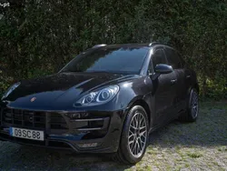 Preto Usado 2014 Porsche Macan Turbo SUV | € 44.950