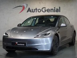Cinza Novo 2024 Tesla Model 3 Sedan | € 43.990