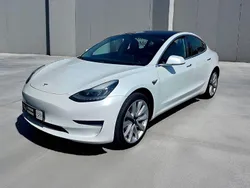 Branco Usado 2020 Tesla Model 3 Standard Range Plus Sedan | € 22.900 (Preço justo)