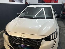 Usado 2021 Peugeot 208 GTi Citadino | € 19.000