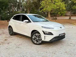 Branco Usado 2022 Hyundai Kauai Premium SUV | € 19.497 (Bom preço)