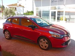 Vermelho Usado 2015 Renault Clio GrandTour Dynamique Carrinha | € 10.000 (Preço justo)