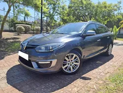 Cinzento Usado 2015 Renault Mégane GrandTour Carrinha | € 8.980 (Preço justo)