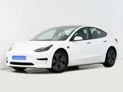 Branco Usado 2022 Tesla Model 3 Sedan | € 29.900 (Bom preço)