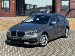 Cinzento Usado 2022 BMW 116 Advantage Citadino | € 22.990 (Preço justo)