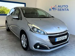 Cinza Usado 2016 Peugeot 208 Allure Citadino | € 8.400 (Preço justo)