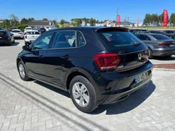 Preto (metalizado) Usado 2018 VW Polo Comfortline Citadino | € 14.900 (Bom preço)