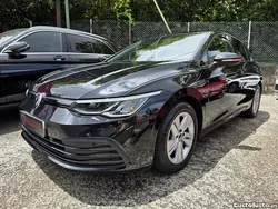 Preto Usado 2022 VW Golf VIII Life Citadino | € 21.500 (Preço justo)