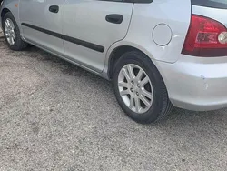 Usado 2003 Honda Civic Sedan | € 1.600 (Bom preço)