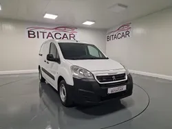 Branco Usado 2017 Peugeot Partner Monovolume | € 16.950 (Caro)