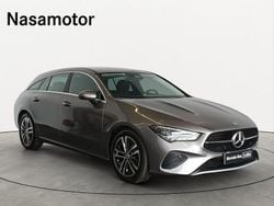 Cinzento escuro metalizado Usado 2024 Mercedes CLA180 Shooting Brake Carrinha | € 38.900