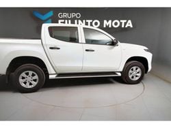 Branco Usado 2023 Mitsubishi L200 Invite Pickup | € 38.490 (Preço justo)