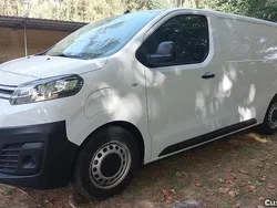 Branco Usado 2023 Citroën e-Jumpy Monovolume | € 21.900