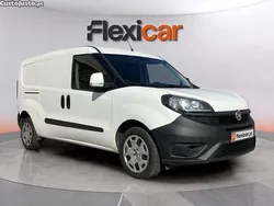 Branco Usado 2021 Fiat Doblò Monovolume | € 12.990 (Preço justo)