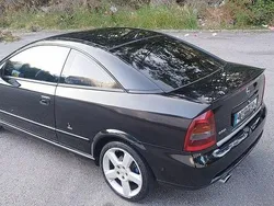 Usado 2002 Opel Astra Coupé | € 8.000