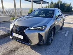 Cinzento Usado 2023 Lexus UX SUV | € 46.000 (Preço justo)