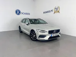Cinza Usado 2021 Volvo V60 Momentum Carrinha | € 31.900 (Preço justo)