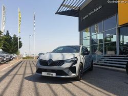 Cinza Usado 2024 Renault Clio V Esprit Alpine Citadino | € 20.600 (Preço elevado)