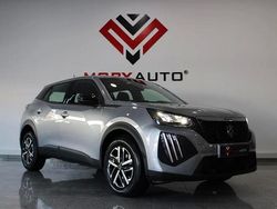 Cinzento Usado 2024 Peugeot 2008 Allure SUV | € 21.900 (Preço justo)