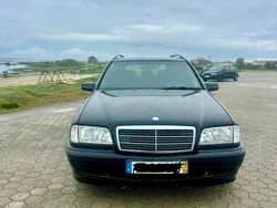 Preto Usado 1998 Mercedes C220 Carrinha | € 2.800