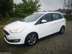 Branco Usado 2018 Ford S-MAX S Monovolume | € 12.250