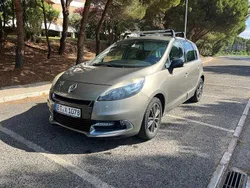 Usado 2012 Renault Scénic III Bose Edition Monovolume | € 4.000