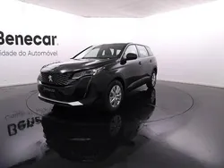 Preto Usado 2023 Peugeot 5008 Monovolume | € 30.900 (Preço justo)