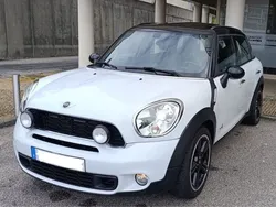 Usado 2010 Mini Cooper S Countryman SUV | € 12.750