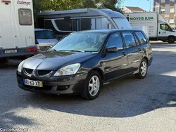 Cinza Usado 2004 Mitsubishi Lancer Carrinha | € 2.850