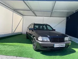Preto Usado 2008 Mercedes C220 Carrinha | € 3.250