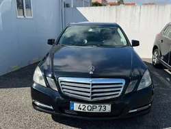 Azul Usado 2011 Mercedes E200 Avantgarde Sedan | € 9.000