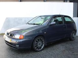 Cinza escuro Usado 1998 Seat Ibiza Citadino | € 3.500