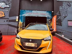 Amarelo Usado 2020 Peugeot 208 GT-line Citadino | € 15.990 (Caro)